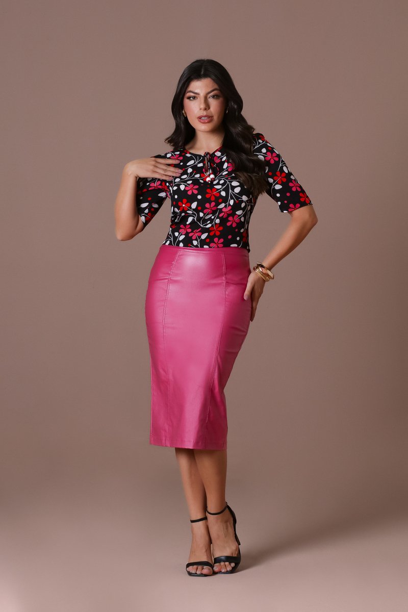 Blusa Com Estampa Floral Decote em V E Manga Três Quartos Hadaza