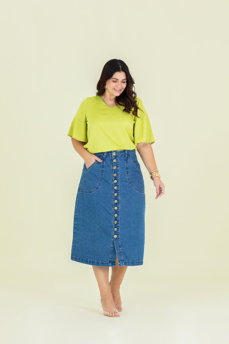 Blusa Plus Size De Laguna Com Manga Godê E Decote V Hadaza