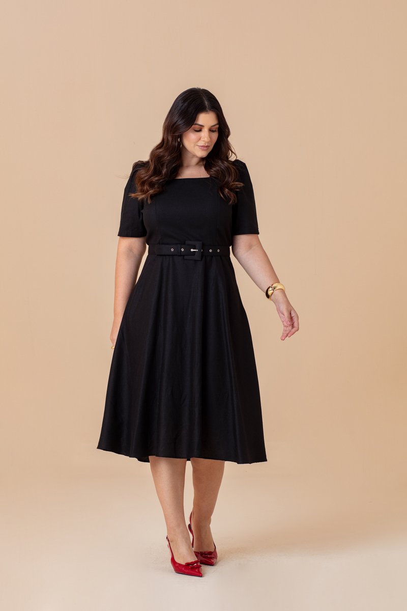 Vestido Plus Size Midi Godê Com Cinto Encapado Hadaza