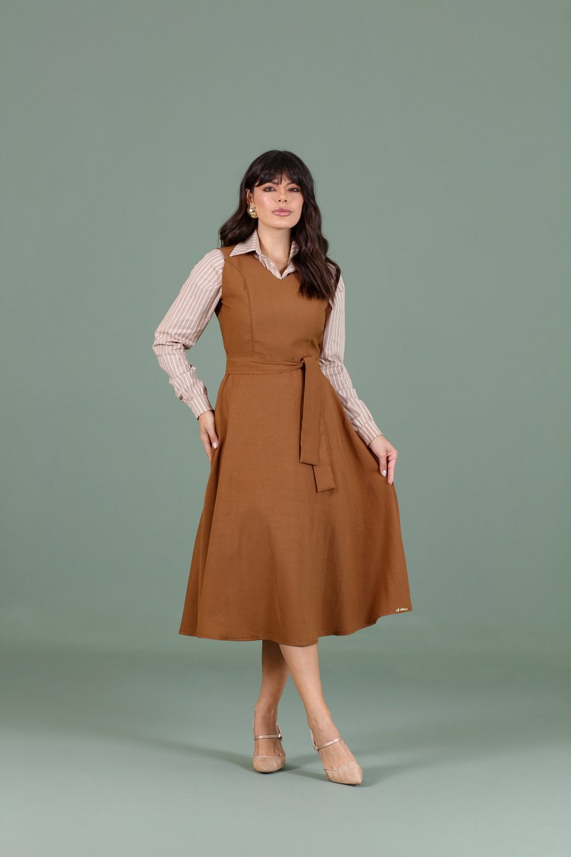 Vestido Midi Sem Manga Godê Hadaza