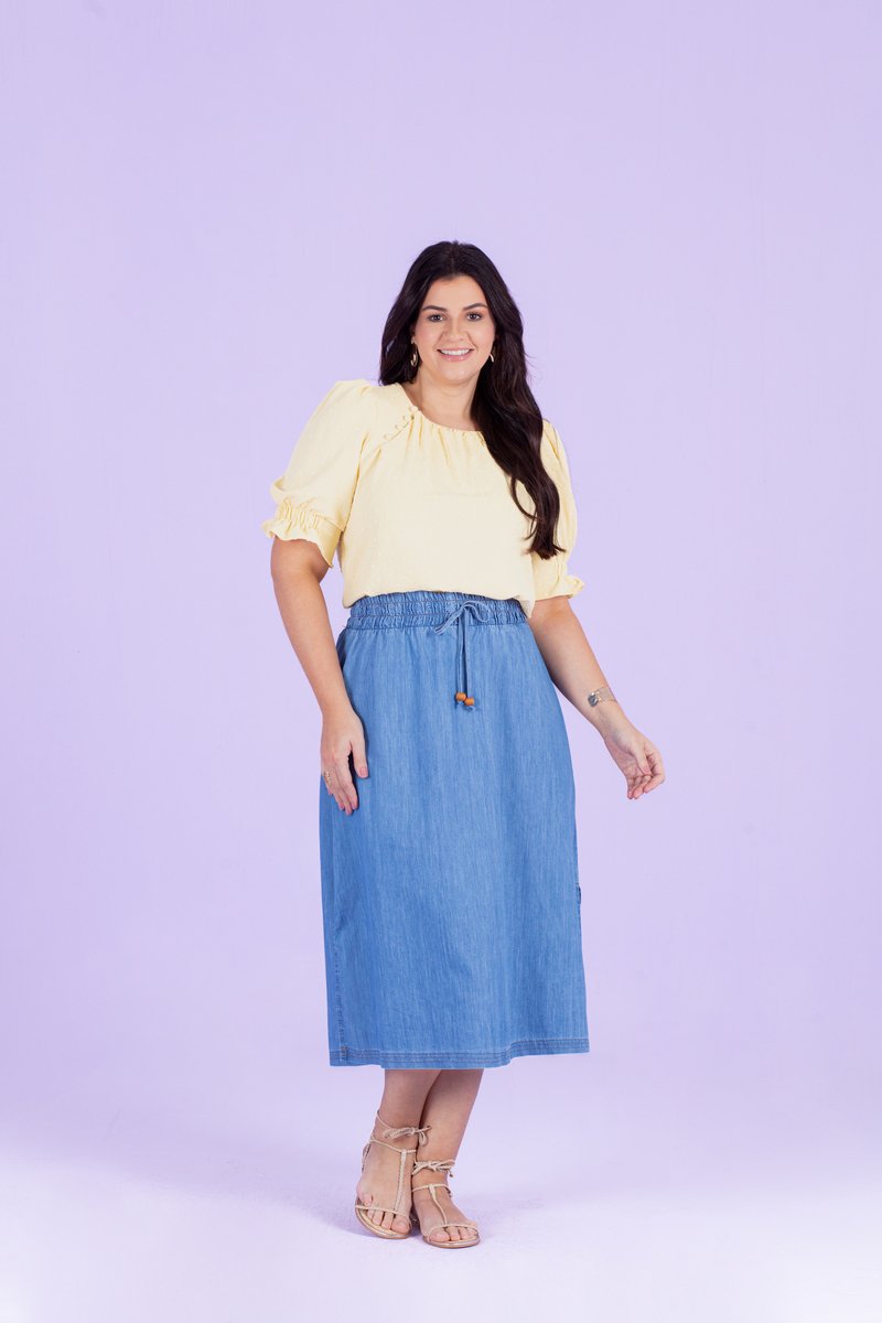 Blusa Plus Size Com Recorte E Botões No Decote Hadaza