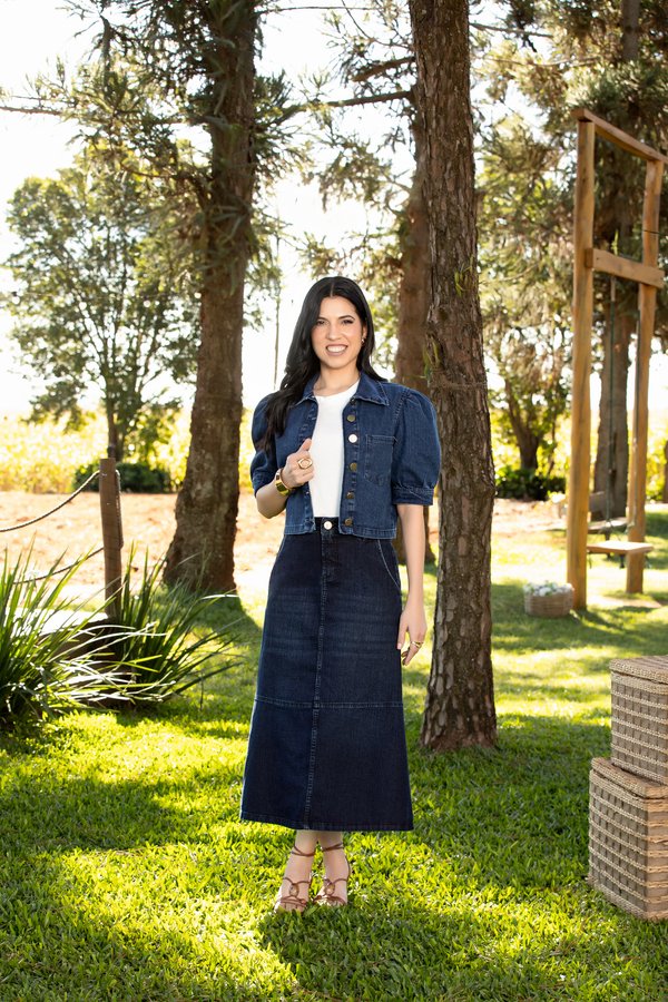 Camisa Plus Size Com Manga Tulipa E Recorte Franzido Hadaza